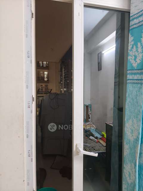 2 BHK Flat In Windsor Paradise 2 For Sale  In Raj Nagar Extension