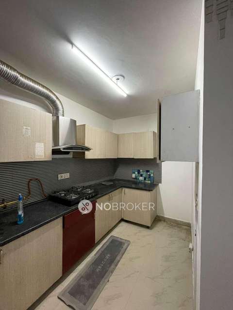 2 BHK Flat In Westend Tower For Sale  In 60 Feet Road