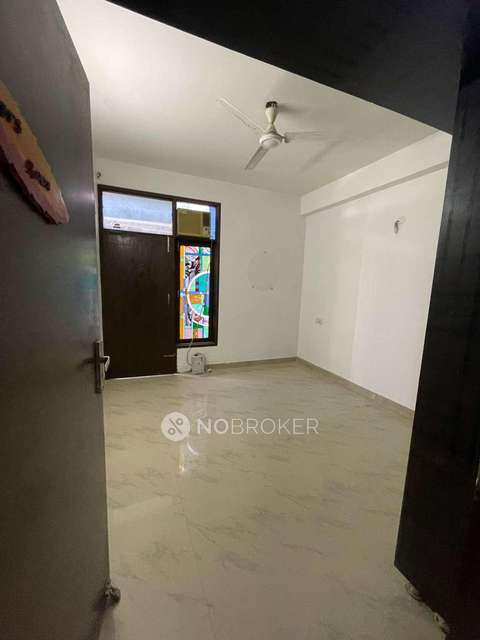 2 BHK Flat In Westend Tower For Sale  In 60 Feet Road