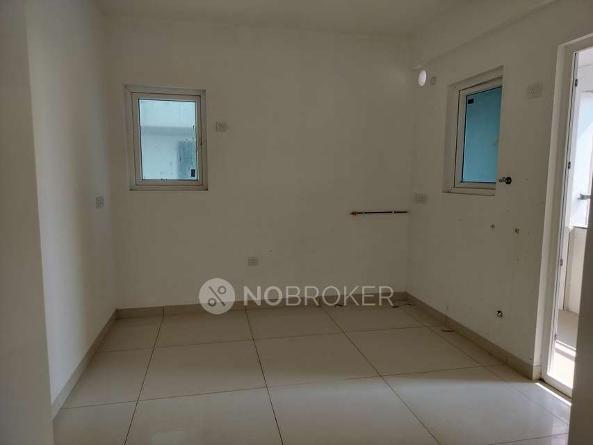 3 BHK Flat In Aparna Sarovar Zicon For Sale  In Nalagandla