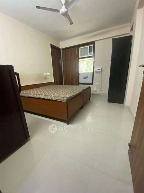 1 RK Flat for Rent  In Sector 57