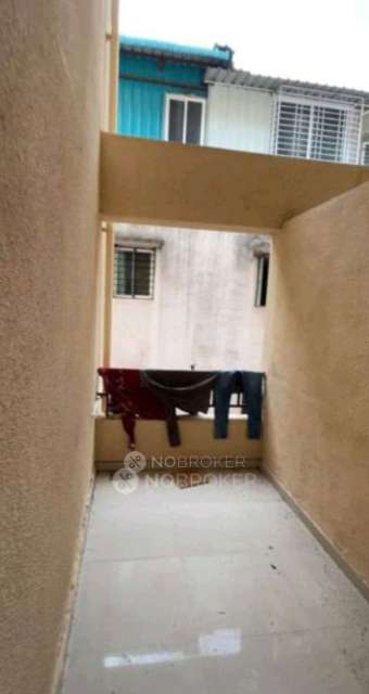 1 BHK Flat In Navlai Plaza  for Rent  In Rajani Corner