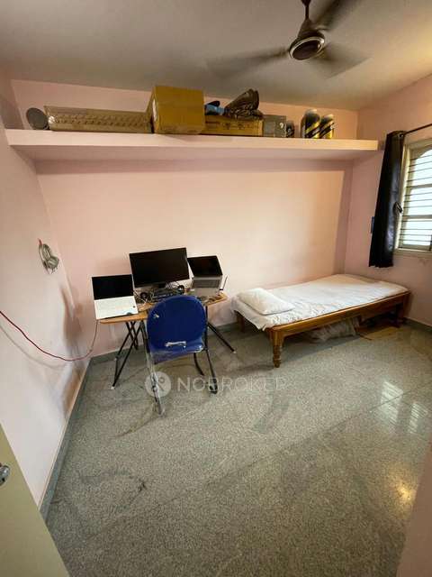 Single Room for Male In 2 BHK  In Marathahalli