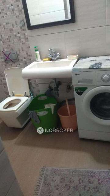 1 BHK Flat For Sale  In Sabzi Mandi Old