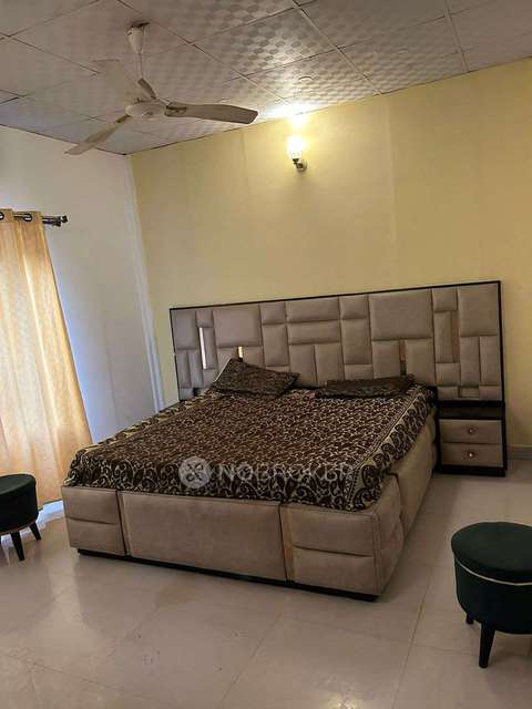 2 BHK Flat In Antriksh Apartments For Sale  In Rohini
