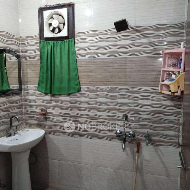 3 BHK Flat For Sale  In Govind Puri