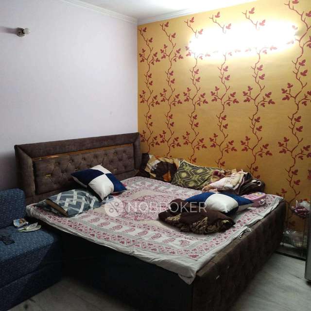 3 BHK Flat For Sale  In Govind Puri