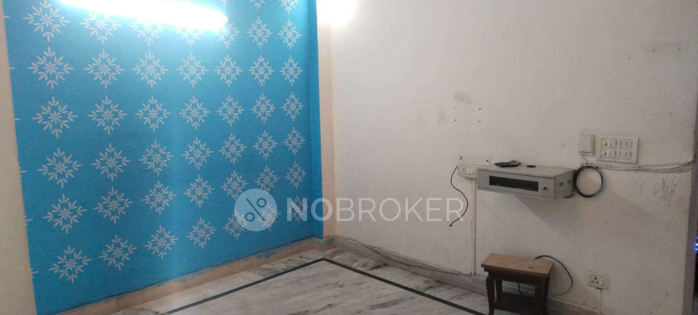 3 BHK Flat For Sale  In Govind Puri