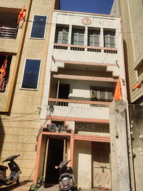 4+ BHK Flat For Sale  In 9f7c+hhw, Chelapura, Mitti Ka Sher, Char Kaman, Ghansi Bazaar, Hyderabad, Telangana 500002, India