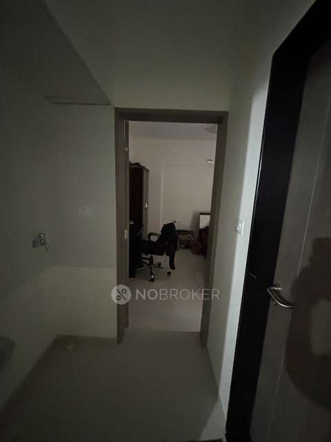 1 BHK Flat In Paranjape Trident Towers for Rent  In Wakad 