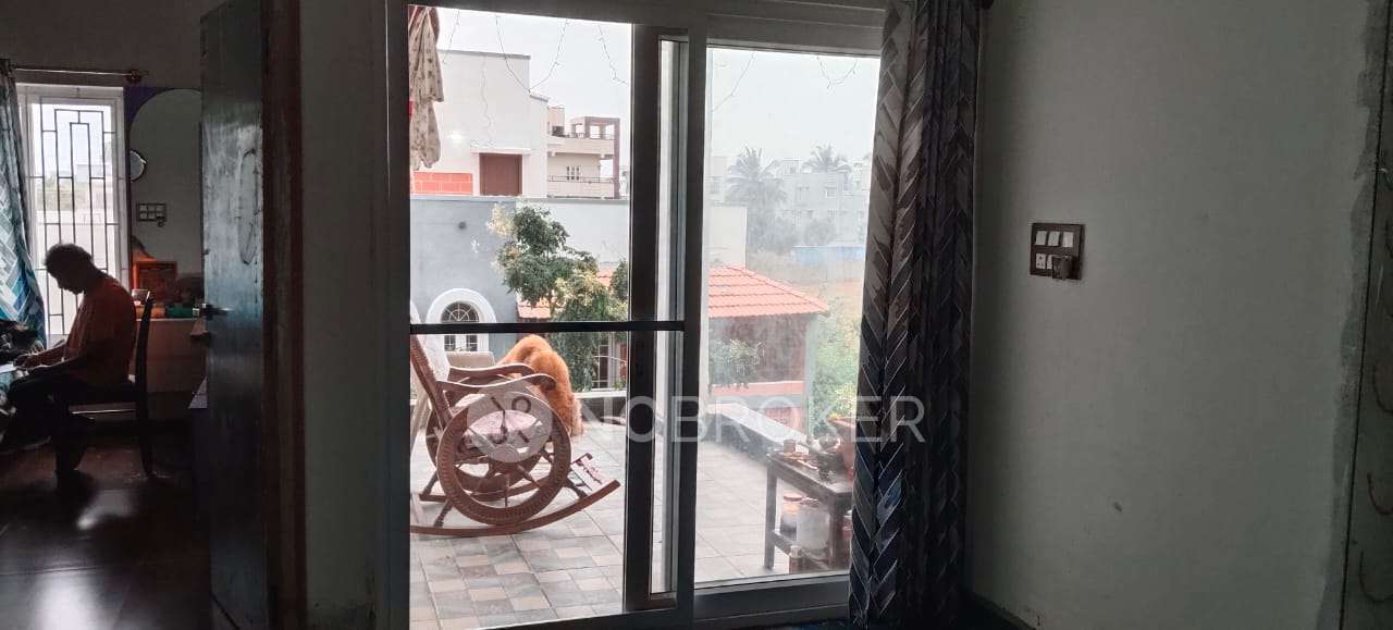 4+ BHK Flat For Sale  In Pionier Lake Districtt