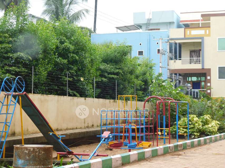 2 BHK Flat In Nsk Platina For Sale  In Miyapur