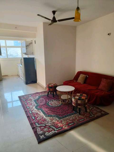 2 BHK Flat In Logix Blossom Zest for Rent  In Sector 143b