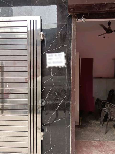 Shop in New Delhi, Delhi for Rent 