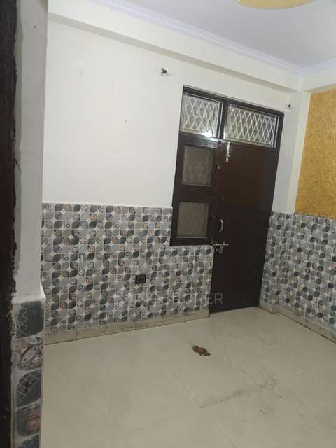 2 BHK Flat In Maneet Apartment, Shalimar Garden For Sale  In Shalimar Garden