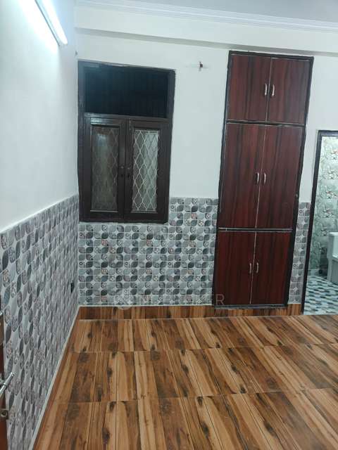 2 BHK Flat In Maneet Apartment, Shalimar Garden For Sale  In Shalimar Garden