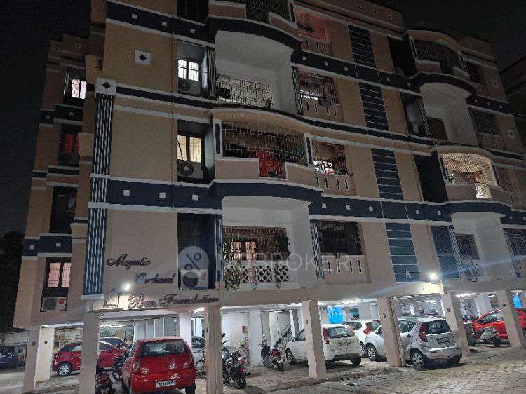 2 BHK Flat In Ben Majestic Orchard For Sale  In Mogappair West