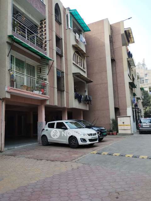2 BHK Flat In Gaur City For Sale  In Gaur City