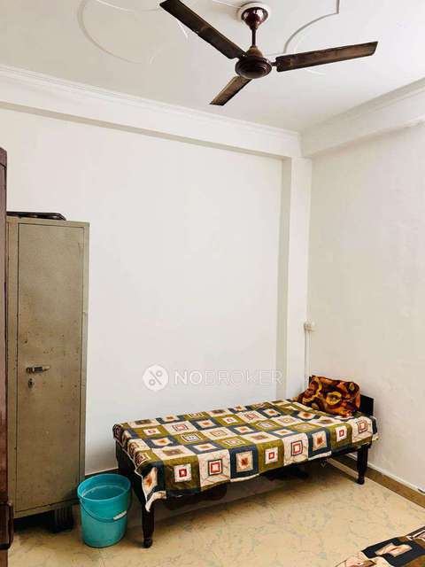 PG for Boys in Sector 15