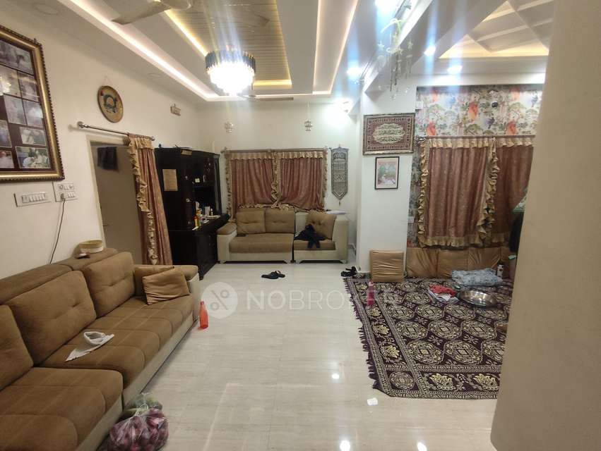 2 BHK Flat In Wes Classic Apartment  For Sale  In Red Hills, Lakdikapul