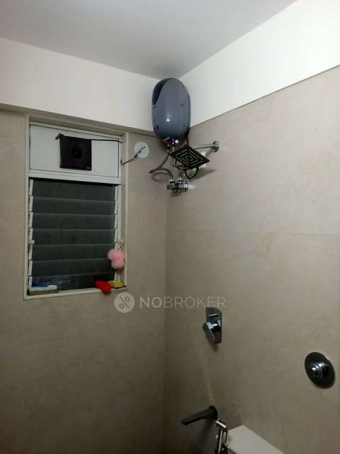 2 BHK Flat In Visawa Chs For Sale  In Kurla East