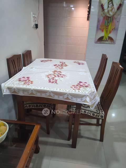 1 BHK Flat In Sri Ganesh Chs For Sale  In Malad East