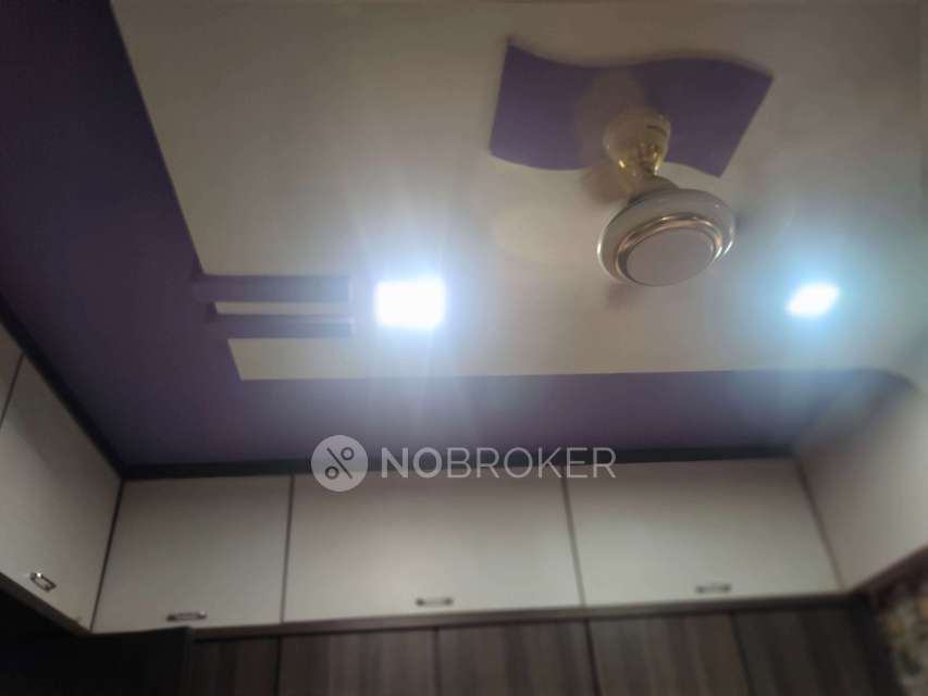 1 BHK Flat In Sri Ganesh Chs For Sale  In Malad East