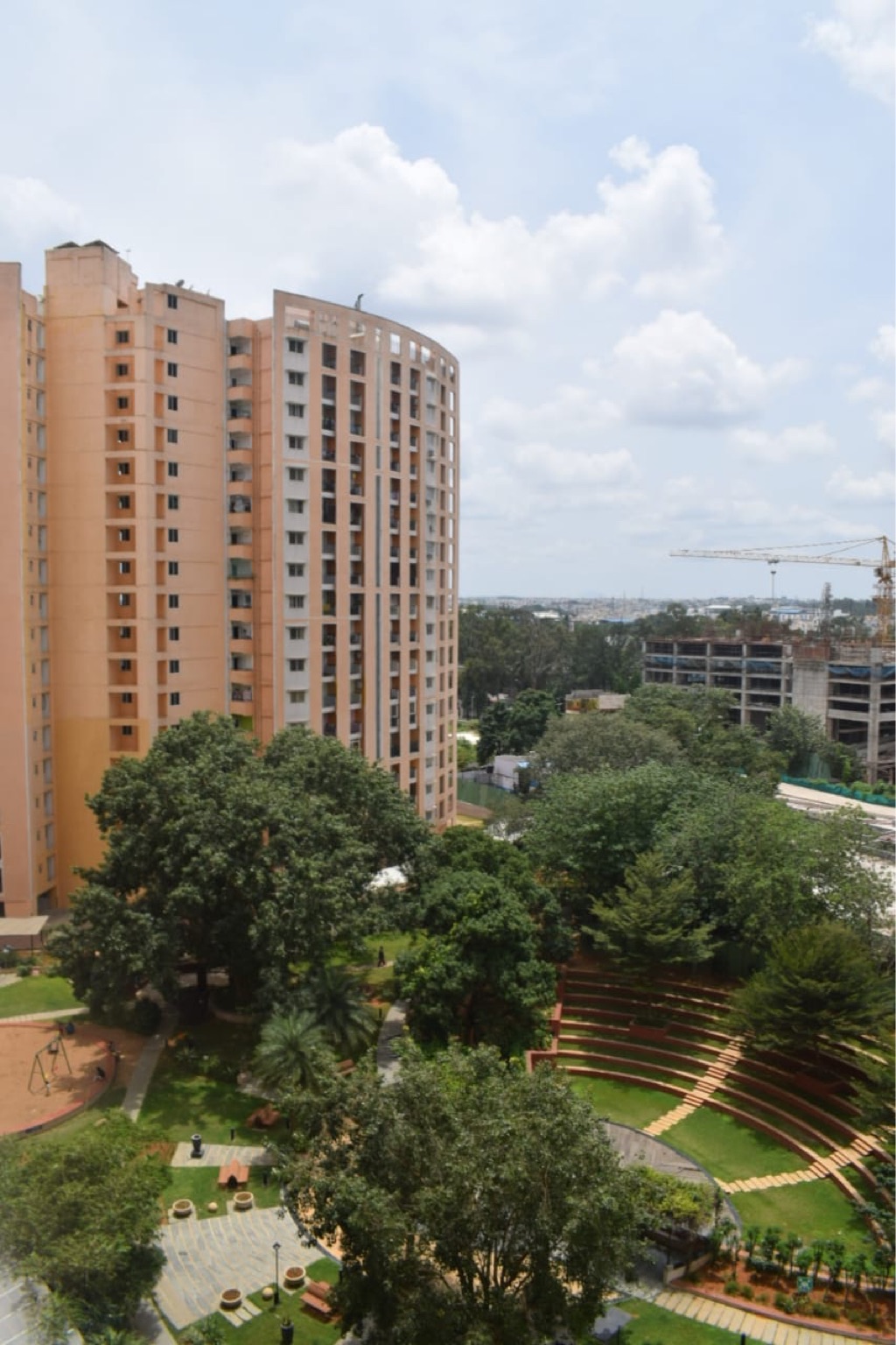 Golden Grand Apartments