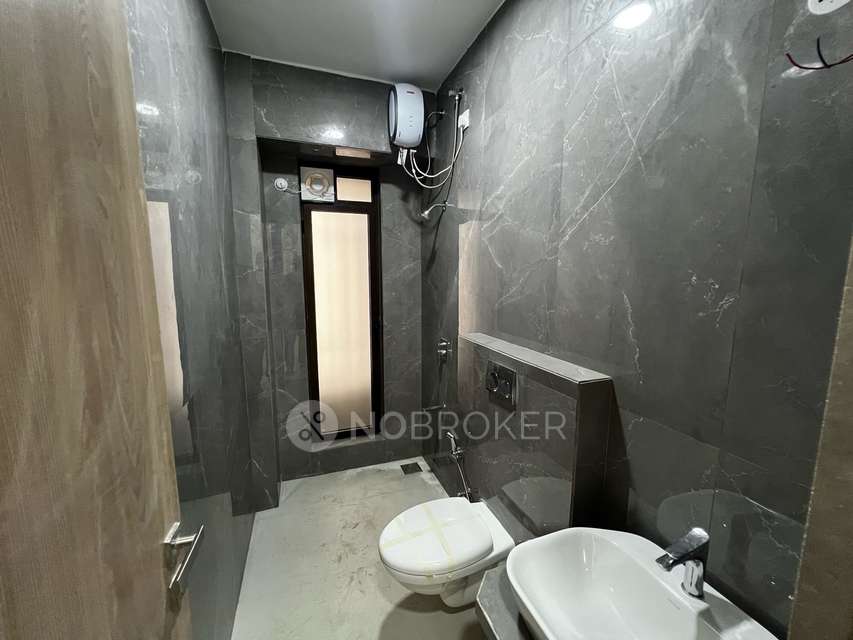 3 BHK Flat In Tejal Apartment, Dadar East For Sale  In Dadar East