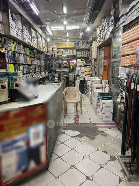Shop in Saket, Delhi for sale 
