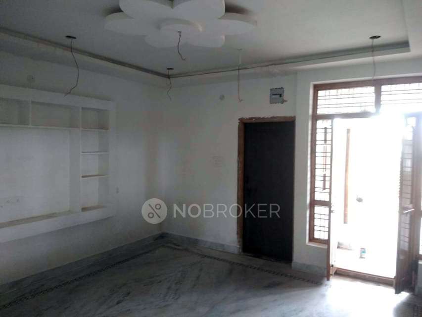 Shop in Chikkadpally, Hyderabad for sale 