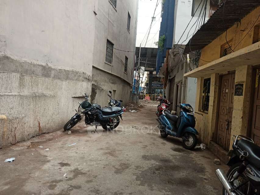 4+ BHK House For Sale  In Chikkadapalli 