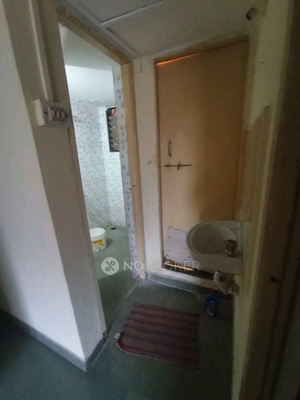 1 BHK Flat In Anand Nagar , Hadapsar Near Secrum Industy for Rent  In Serum Institute Of India Pvt. Ltd.