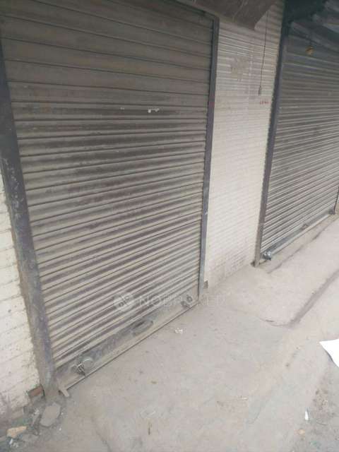 Godown/Warehouse in Nawada, Delhi for Rent 