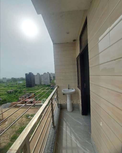 2 BHK Flat For Sale  In Rohini