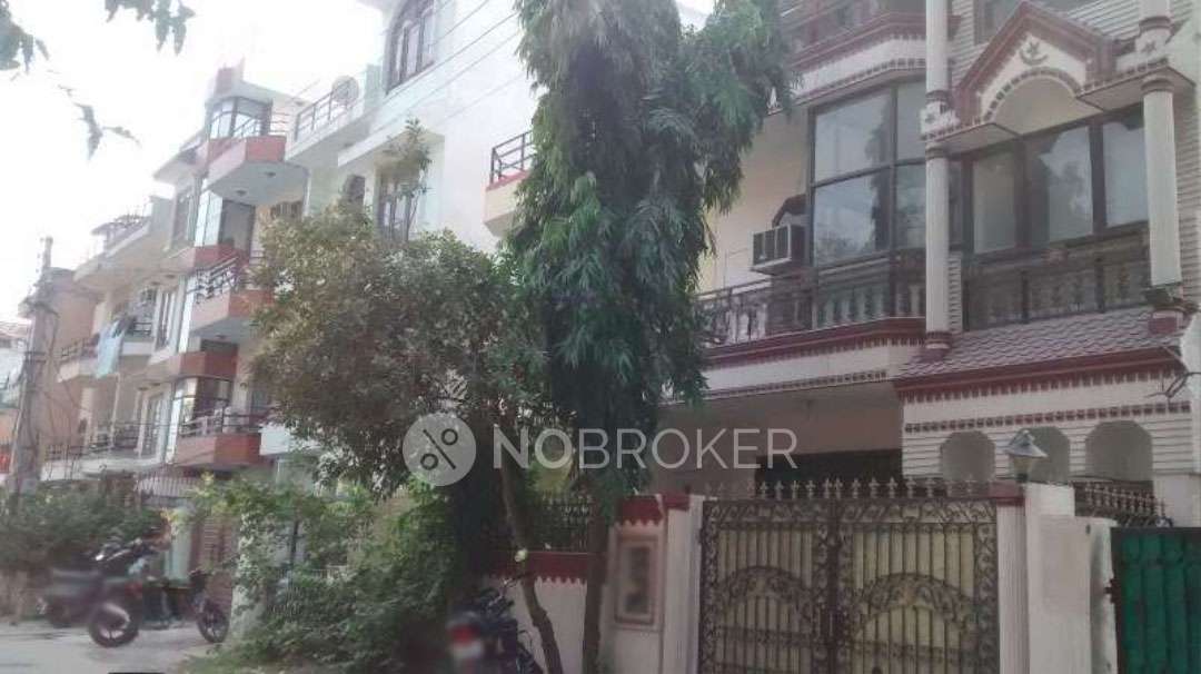 2 BHK Flat for Rent  In Sector 31