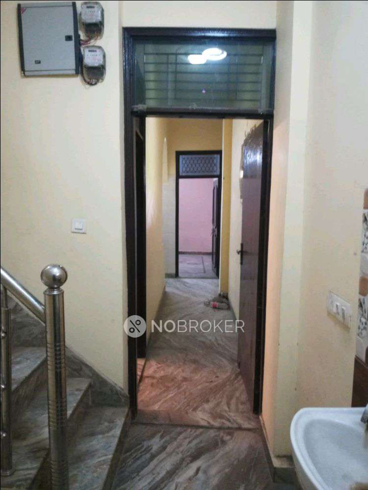 standalone building Burari Rent WITHOUT BROKERAGE Unfurnished 2 BHK