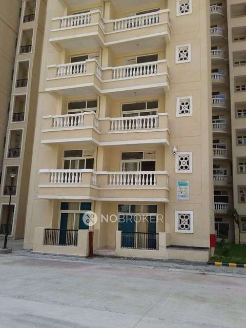 2 BHK Flat In Amarpali Silicon City For Sale  In Sector 76