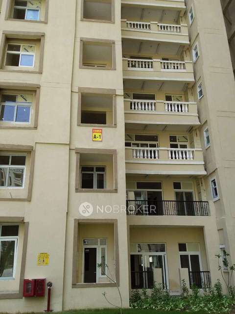 2 BHK Flat In Amarpali Silicon City For Sale  In Sector 76
