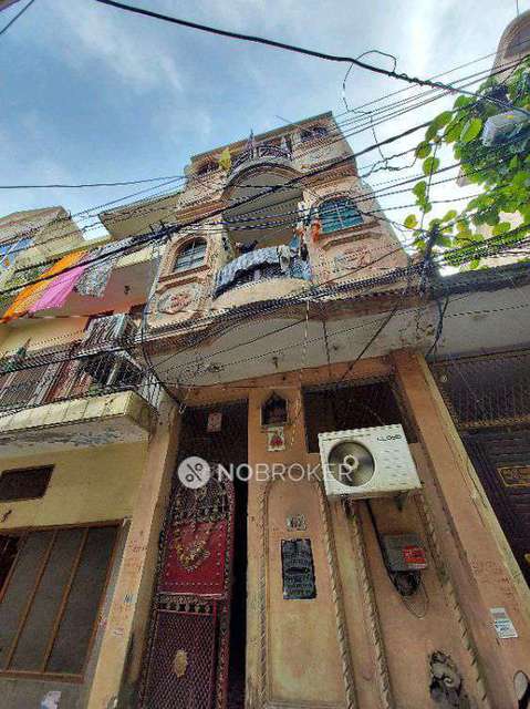 2 BHK House For Sale  In Azadpur