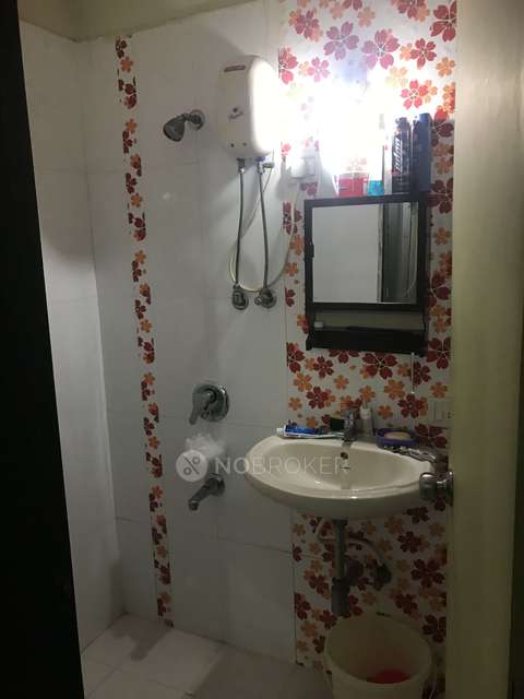 2 BHK Flat In Sheth Heights For Sale  In Chembur