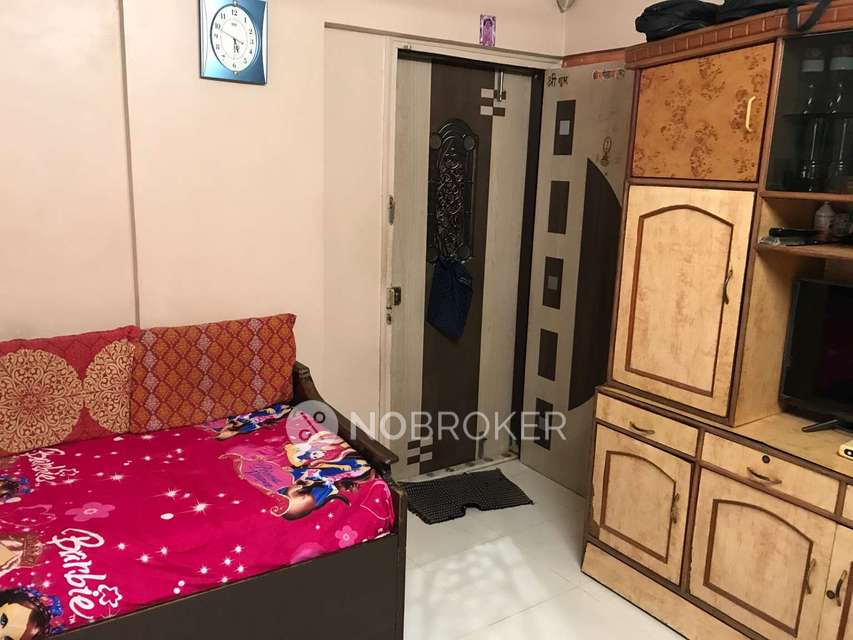 1 BHK Flat In Kavita Corner Chs For Sale  In Borivali West
