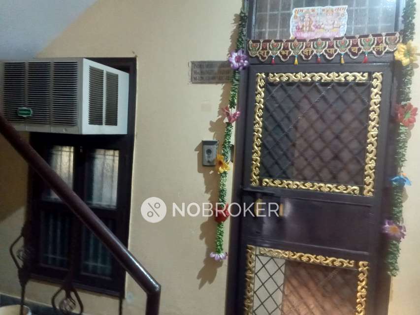1 BHK Flat In M Block For Sale  In Pratap Vihar
