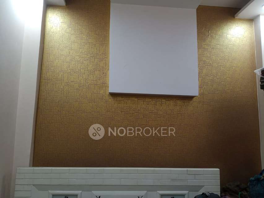 1 BHK Flat In Standalone Buulding For Sale  In Rohini