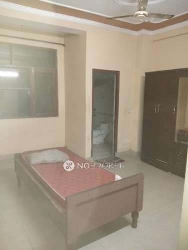 2 BHK Flat In Sb for Rent  In Sector 52