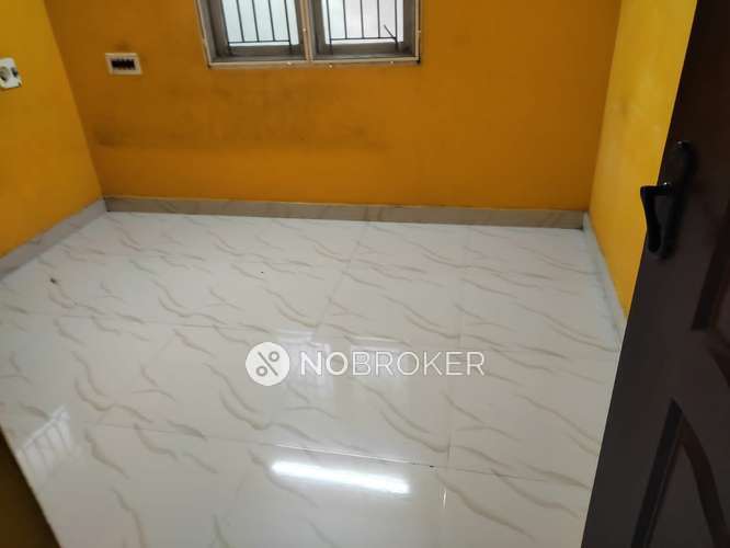 2 BHK Flat In Narayana Apartments For Sale  In Rajakilpakkam