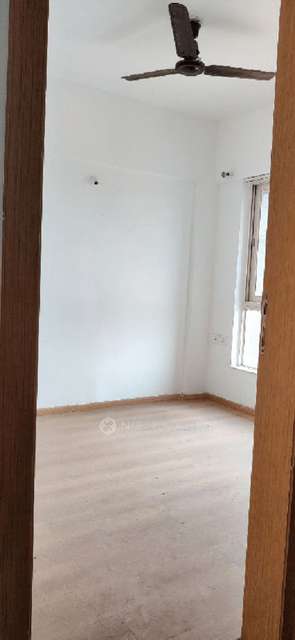 2 BHK Flat In Florida River Bank for Rent  In Mundhwa