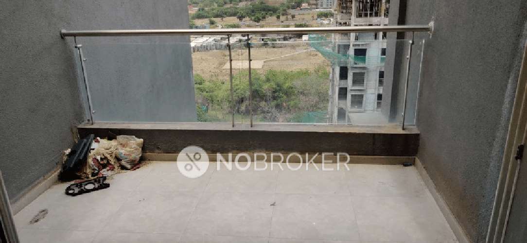 2 BHK Flat In Florida River Bank for Rent  In Mundhwa
