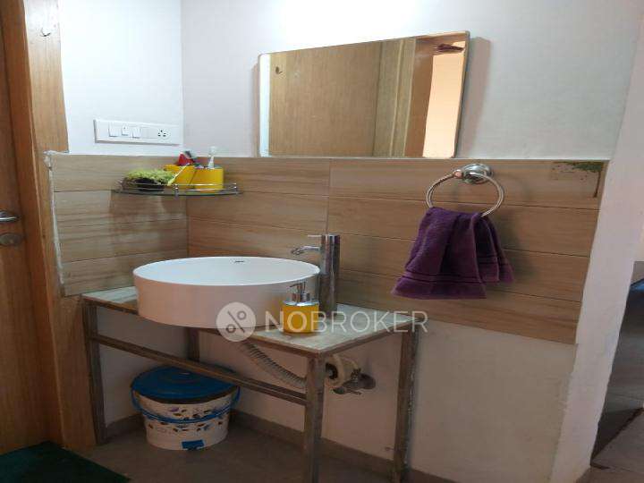 2 BHK Flat In Florida River Bank for Rent  In Mundhwa