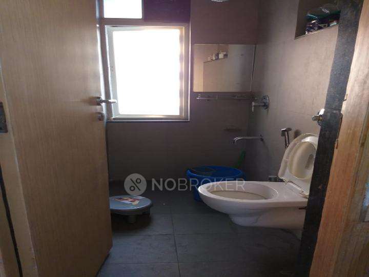 2 BHK Flat In Florida River Bank for Rent  In Mundhwa